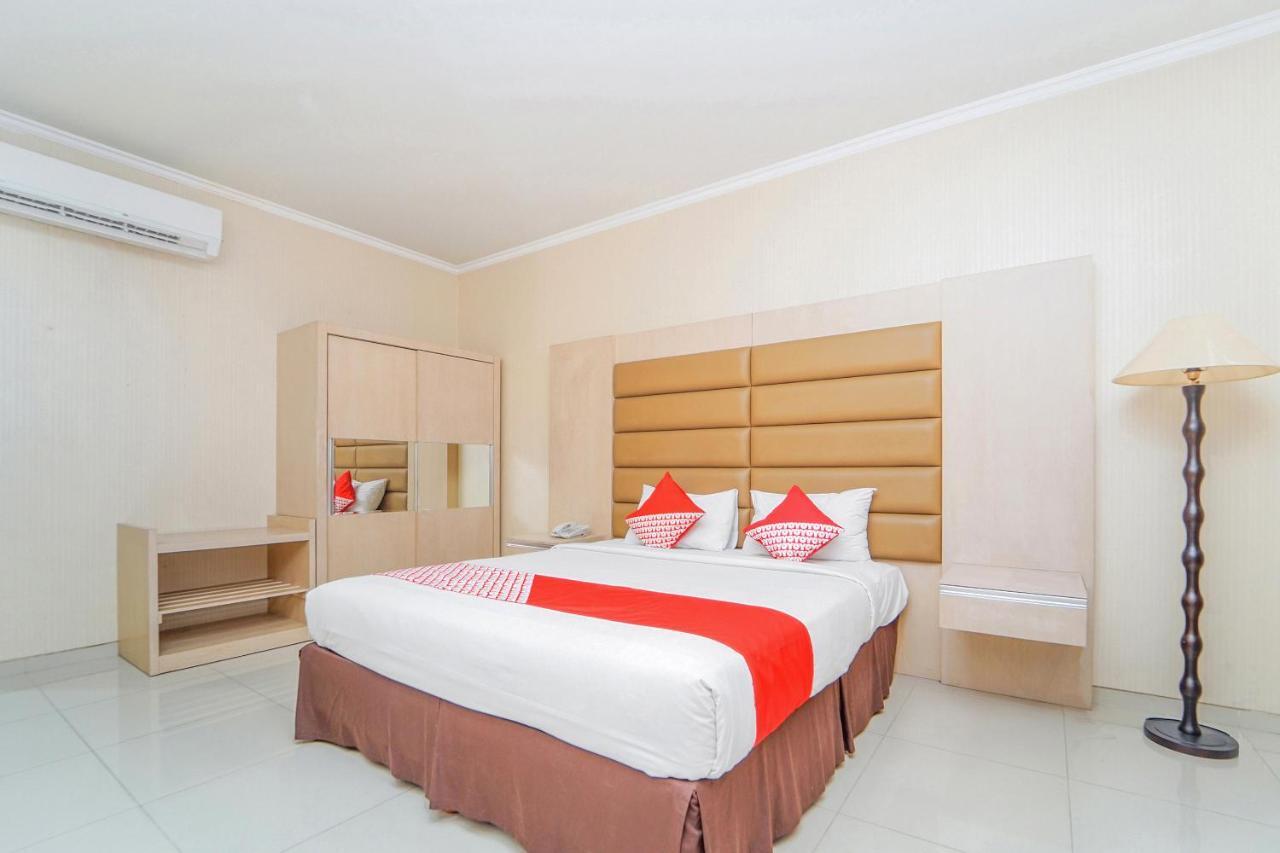Maumu Hotel & Lounge Surabaya Eksteriør bilde